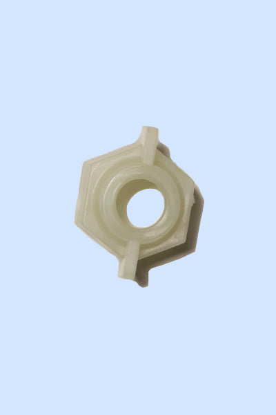Plastic Fastener with Barb - Image 3